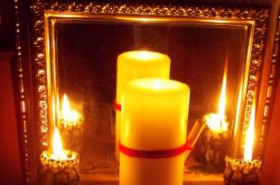 Mantra cinta pada lilin - menggunakan lilin gereja atau lilin biasa